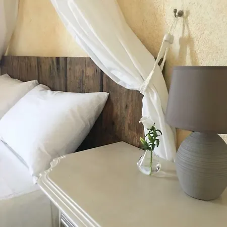 1816 Bed and Breakfast